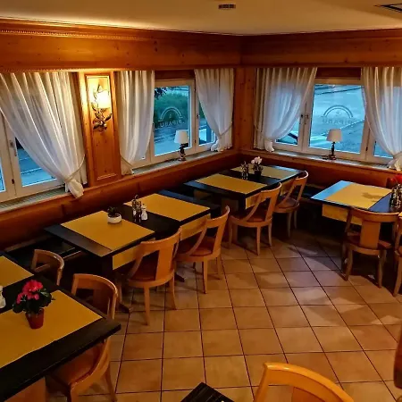 Otel Pipabu Restaurant & Karsau