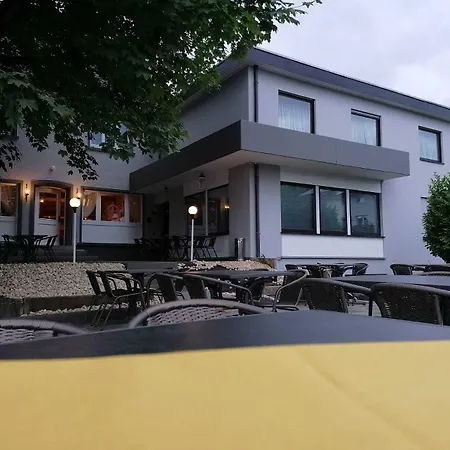 Pipabu Restaurant & * Karsau